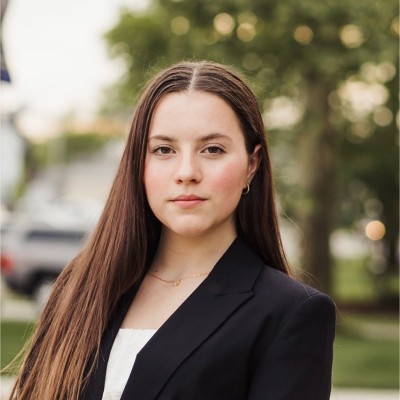 Catharine Logan headshot