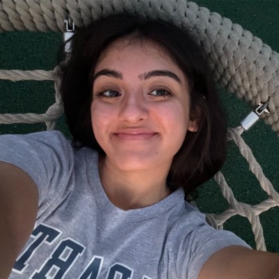 Suhaani Dhawan headshot